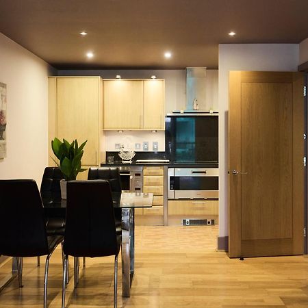 The Vauxhall Hideout - Comfy 2Bdr Flat With Balcony London Exteriör bild