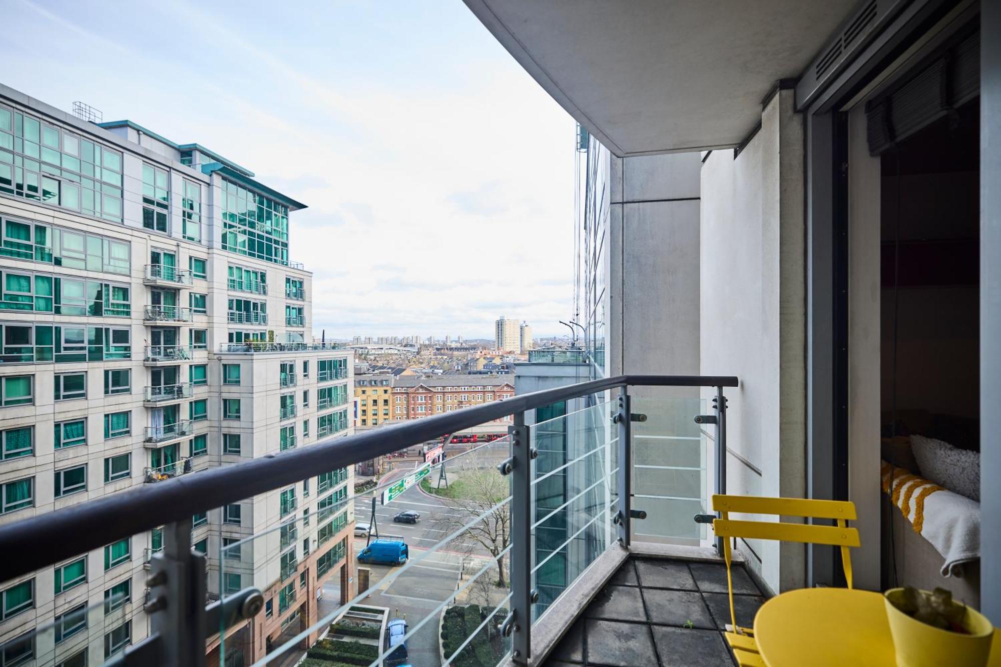 The Vauxhall Hideout - Comfy 2Bdr Flat With Balcony London Exteriör bild