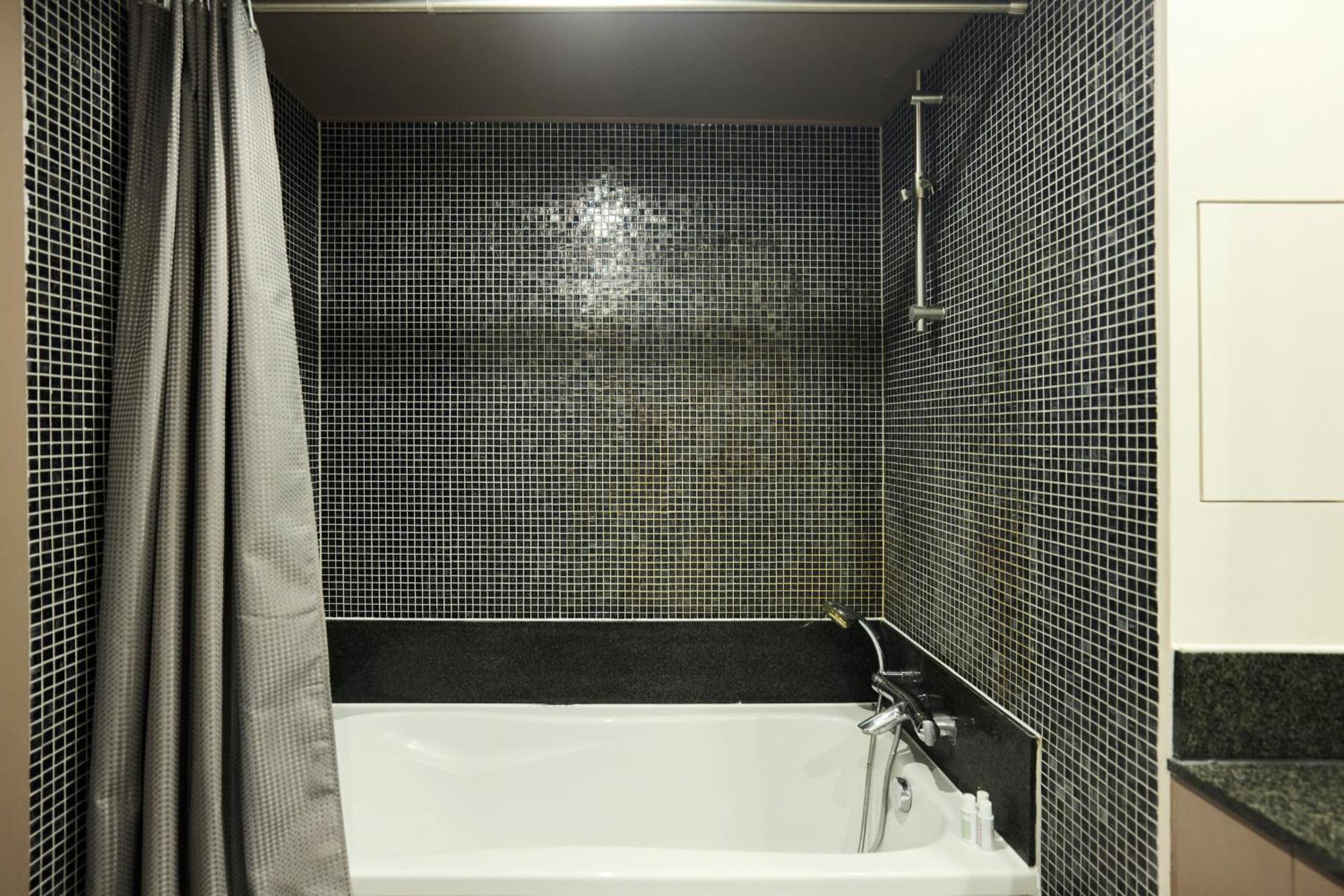 The Vauxhall Hideout - Comfy 2Bdr Flat With Balcony London Exteriör bild